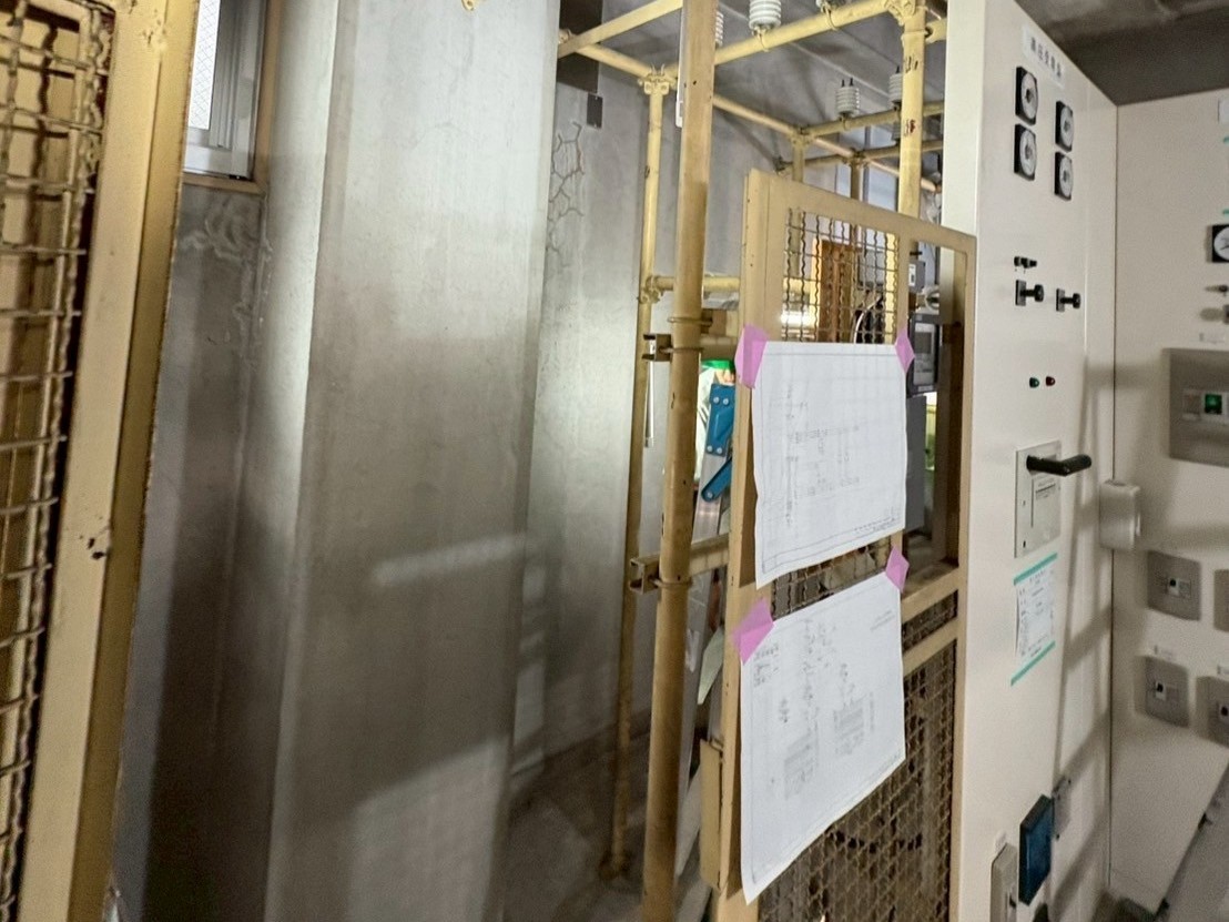 【高圧受変電設備】電気室更新工事前高圧受変電設備