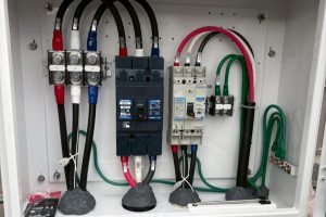 【高圧自家消費型】遮断器盤内の低圧幹線配線