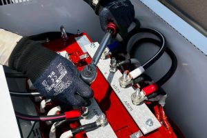 【太陽光発電設備】トランス端子のトルク管理・締付作業