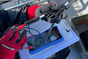 【高圧自家消費型】太陽光パネル配線の導通確認