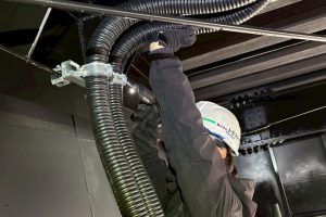 【高圧自家消費型】PF管の支持・固定作業