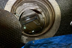 【高圧受変電設備】マンホール内の高圧ケーブル布設状況