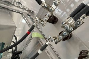 【高圧受変電設備】高圧受変電設備の高圧ケーブル接続部