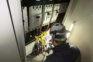 【高圧受変電設備】高圧受変電盤内の配線改修作業