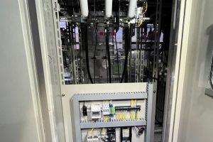 【高圧受変電設備】継電器盤新設・盤内施工完了
