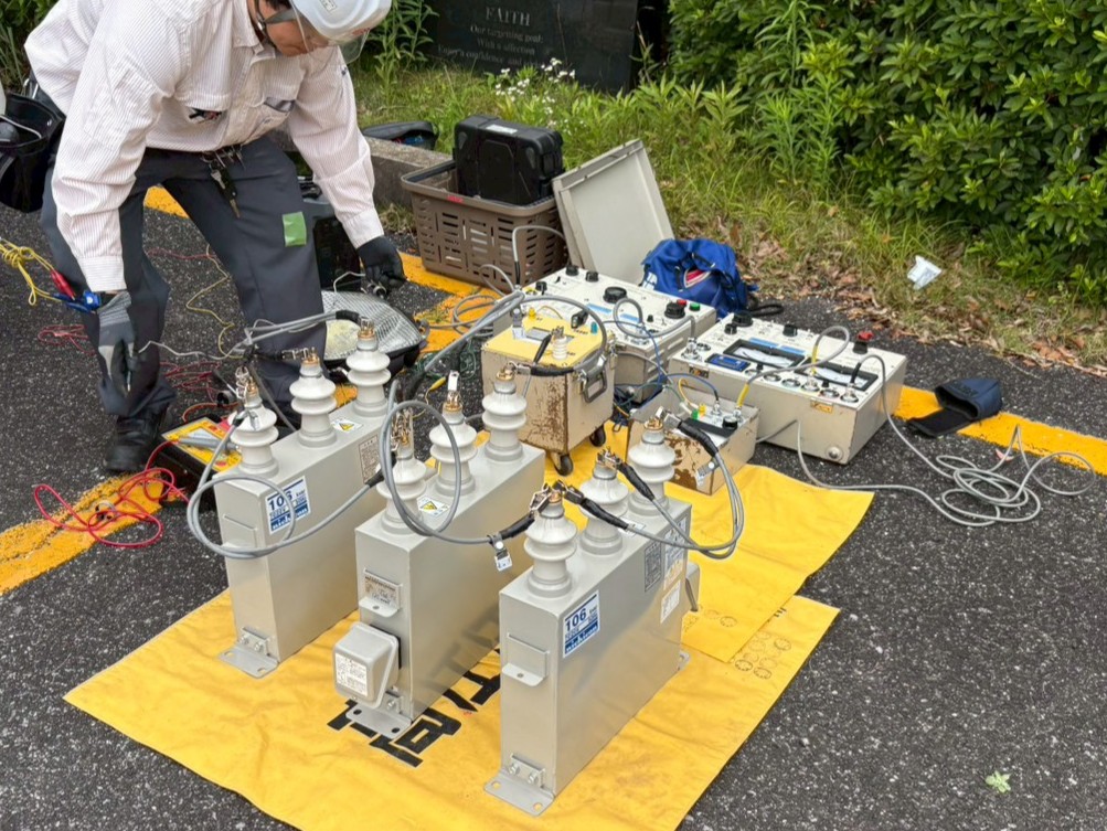 【高圧受変電設備】更新した高圧コンデンサの性能確認試験