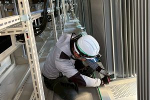 【高圧受変電設備】キュービクル内トランス設置工事