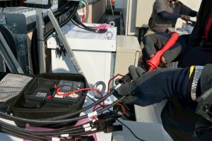 【高圧自家消費型】太陽光パネルの開放電圧測定・品質確認