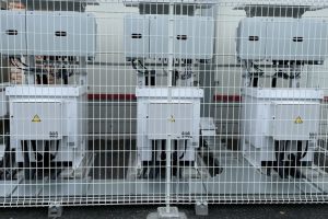 【高圧自家消費型】パワーコンディショナに防護柵設置