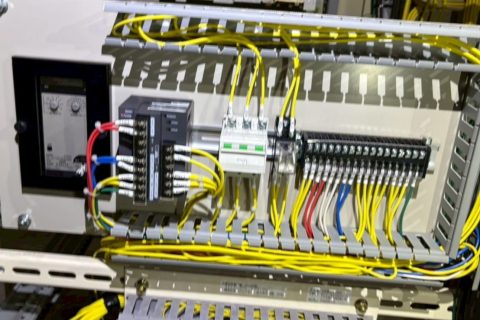 【高圧受変電設備工事】RPR・電力トランスデューサ取付・盤内配線