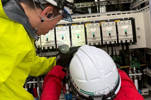 【高圧受変電設備工事】高圧受変電盤内 配線・結線作業