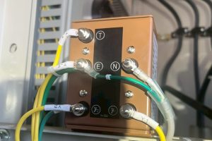 【高圧受変電設備工事】ZPD（零相電圧検出装置）の設置完了