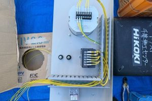 【高圧受変電設備】保護継電器盤 裏面配線作業