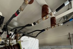 【高圧受変電設備】高圧母線・高圧ケーブル接続工事