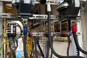 【高圧受変電設備】高圧受変電盤内部の配線・CT更新工事