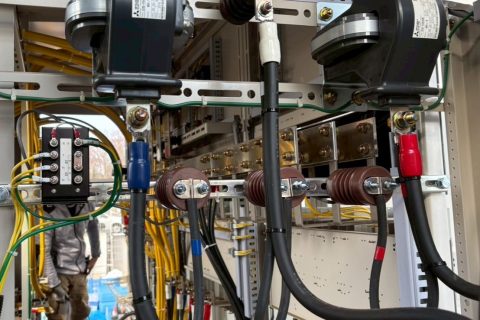 【高圧受変電設備】高圧受変電盤内部の配線・CT更新工事