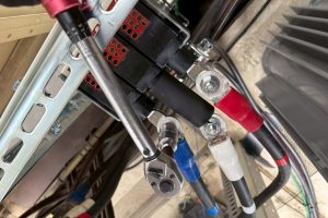 【高圧受変電設備工事】電力ケーブル端子のトルク管理