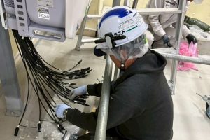 【高圧自家消費型】パワコンへのDCケーブル接続作業