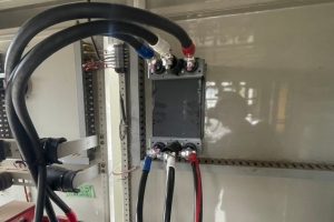 【高圧受変電設備】MCCB新設後の配線接続