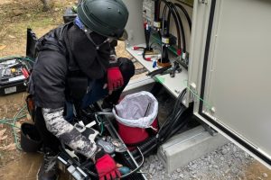 【高圧自家消費型】屋外配電盤への引き込み配線作業