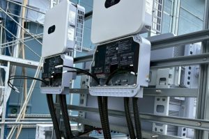 【太陽光発電設備】パワーコンディショナ設置工事