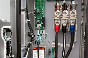 【高圧自家消費型】パワーコンディショナ内部の交流配線接続