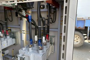 【高圧受変電設備】高圧受変電盤内の高圧ケーブル接続