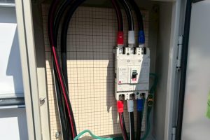 【高圧自家消費型】パワーコンディショナ用交流集電盤の内部配線