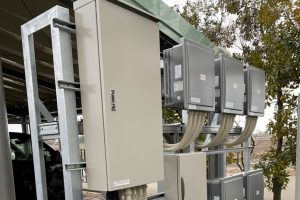 【その他】太陽光発電設備のパワーコンディショナ・制御盤設置