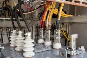【高圧受変電設備】変圧器（トランス）高圧・低圧ケーブル接続